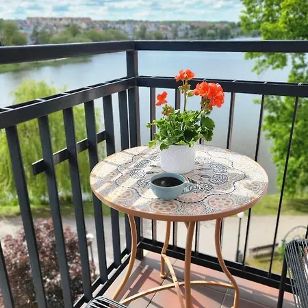 Przystan 21 - View Apartament, Bulwar, Klimatyzacja, Wanna, Parking * Iława
